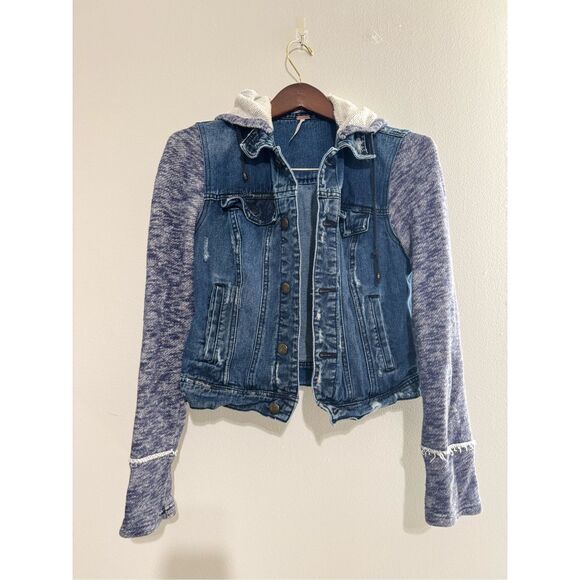 Free People Distressed Denim Jacket with Knit Sleeves & Hood Women's Size Small - Picture 1 of 11